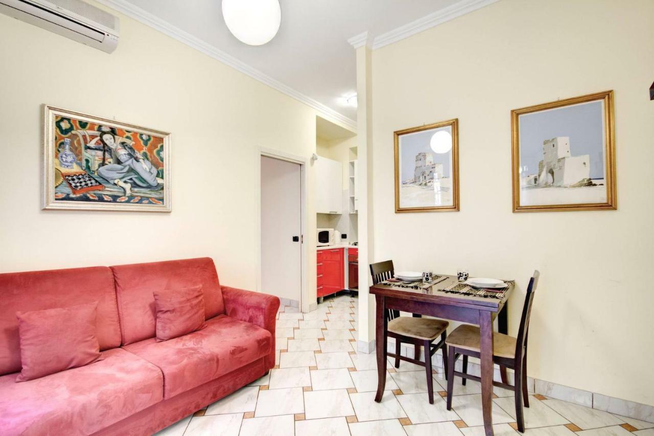 Azalea/ Colosseo 35 Euro For P Apartment